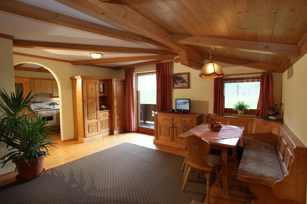 إتيير Gaestehaus Hoelzl الغرفة الصورة